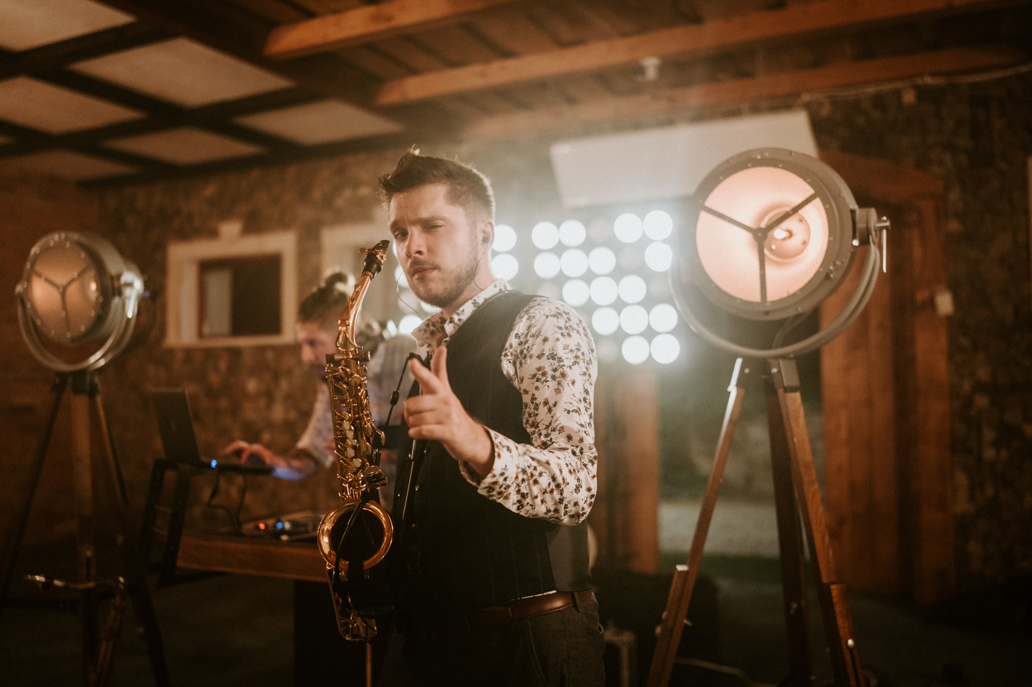 Live Act - saksofon z DJ na parkiecie